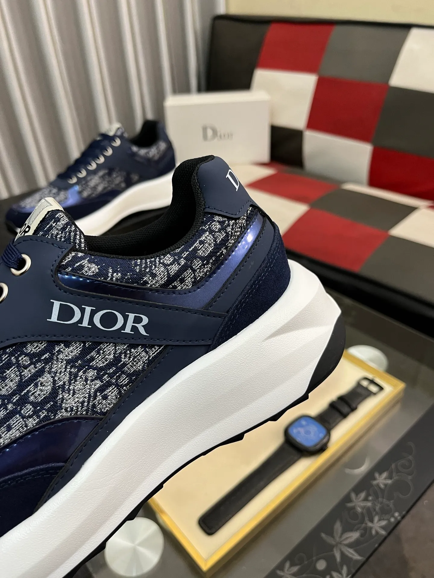 Men's men's shoes💰440⌚️⌚️[Dior] 25ss new product B01 moral training shoes. The toe dimensions of the couple's style are a bit wider. The upper foot comfort is perfect. The threads are beautiful. Perfectly suitable for trousers. Decorated with various classic details. Ideal for daily looks. Can be matched with various casual items to create exquisite looks. Fabric: top layer cowhide/lining sheepskin TPU original outsole Code number: 38-444️⃣Colors available